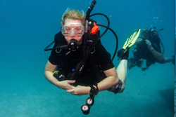 julie diving